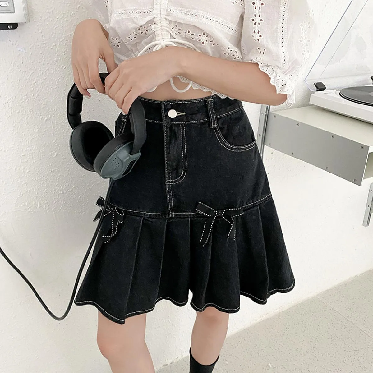 Zoki Denim Gonna a pieghe da donna a vita alta estiva con fiocco nero Minigonna a linea Vintage Harajuku Jeans tascabili casual